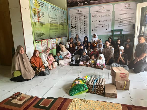 Dosen PTI Universitas Megarezky Makassar Lakukan Pengabdian Sosial Ramadhan di Panti Asuhan Cendekia.