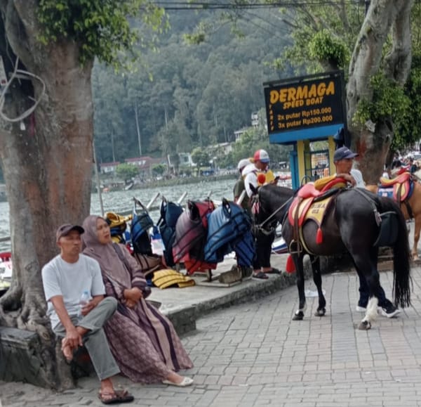 Pesona Lebaran di Telaga Sarangan Saat Alam dan Tradisi Menyatu