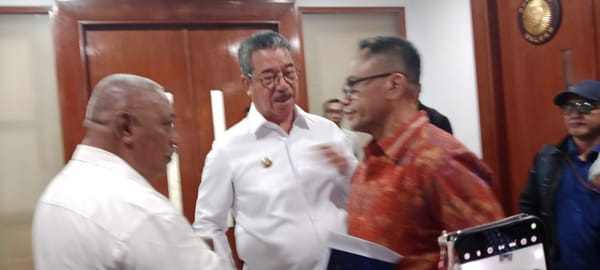 Rumah Rusak Akibat Bentrok Morella–Hitumesing, Gubernur Turun Tangan Janji Pemulihan