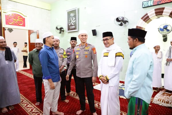 Safari Ramadhan di Batu Merah, Kapolda Maluku Ajak Warga Jaga Kamtibmas dan Perangi Miras