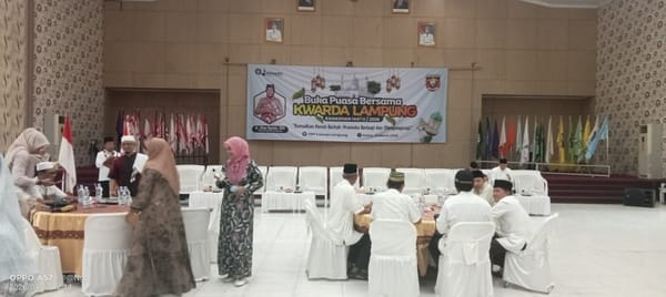 Buka Bersama Kwarda Lampung Kak Jihan Bagikan Tali Asih Kepada Anak Yatim