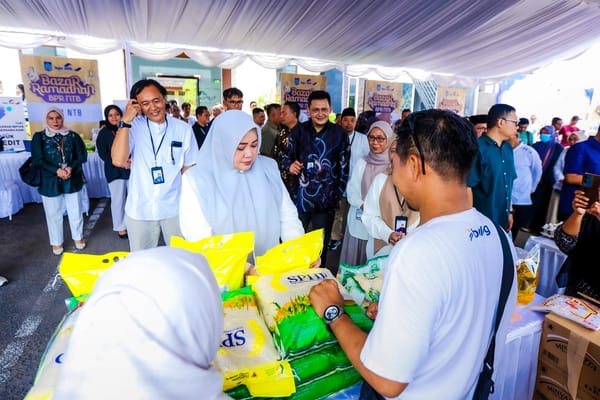 Wagub NTB  Buka Bazar Ramadan BPR NTB, Dorong Perbankan Perkuat Kepercayaan Publik