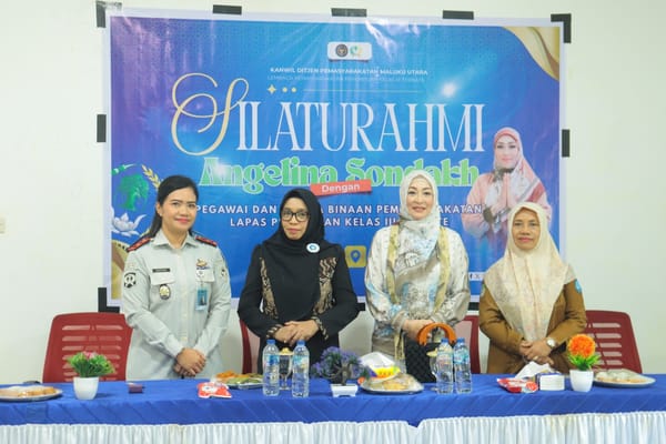 Angelina Sondakh Silaturahmi Dengan WBP Lapas Perempuan Ternate