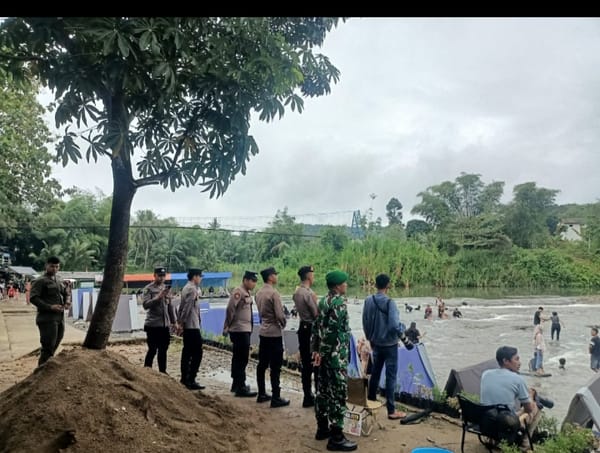 Sinergitas TNI-Polri Amankan Destinasi Wisata HST di Libur Lebaran