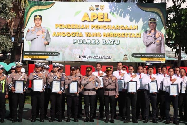 Personel Berprestasi Polres Batu Raih Apresiasi Kapolres