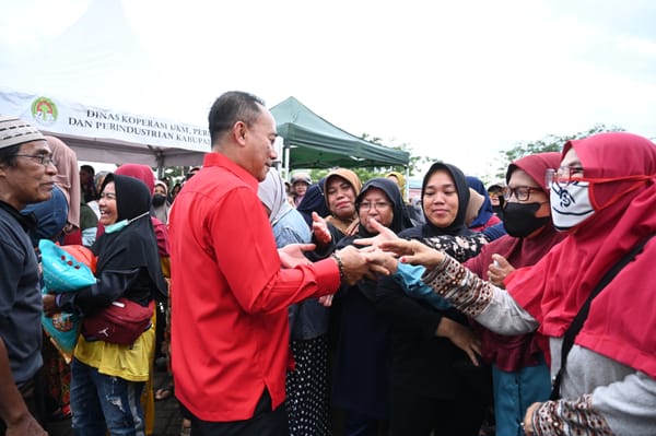 Tekan Inflasi Ramadan, Wagub Kalbar Gelar Operasi Pasar Murah di Ketapang