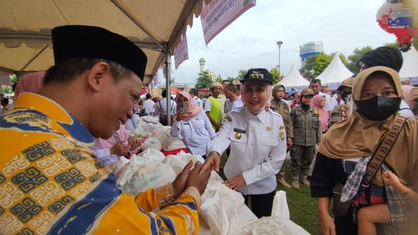 Kendal Sambut Lebaran dengan Harapan dari Pasar Murah
