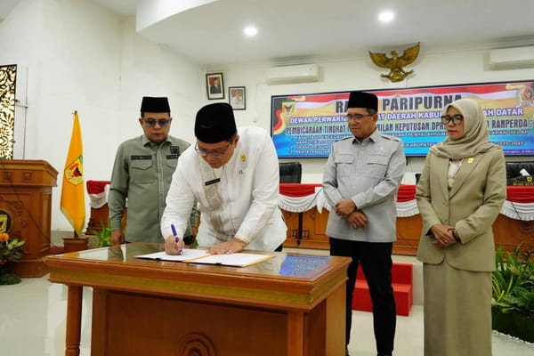 DPRD Tanah Datar Setujui Tiga Ranperda, Wabup Ahmad Fadly Sampaikan Apresiasi