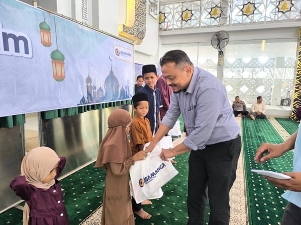 JTT Salurkan Santunan kepada 400 Anak Yatim di Sepanjang Ruas Operasional Trans Jawa