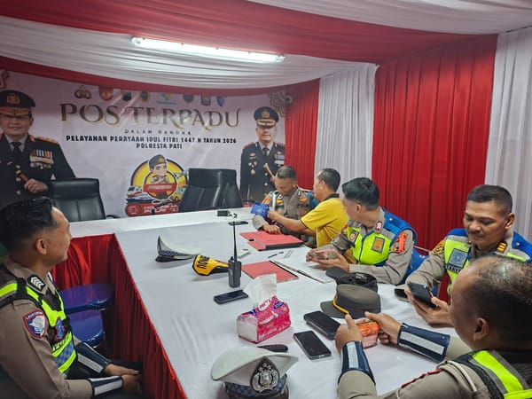 Tim Dokkes Polresta Pati Pastikan Kesehatan Prima Personil di Pos Terpadu Alun-Alun