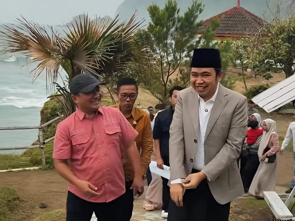 Bupati Jember Muhammad Fawait Pastikan Harga Kuliner di Papuma dan Watu Ulo Terstandarisasi