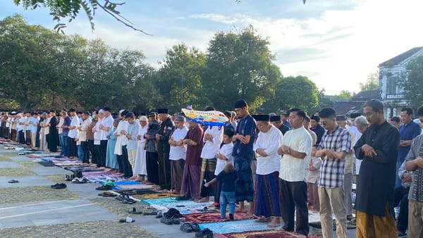 Sebagian Umat Muslim Di Solo Sudah Laksanakan Sholat Idul Fitri Jumat 20 Maret.