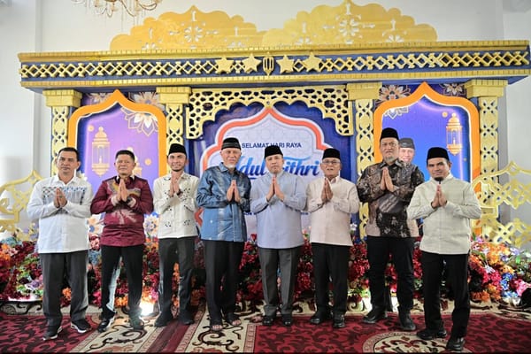 Bupati dan Wakil Bupati Pasaman Barat Hadiri Open House Pemprov Sumbar