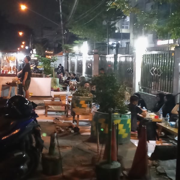 Palu, Sotong, dan Sambal: Cerita Ramadan dari Lapak Sotong Pangkong Pontianak