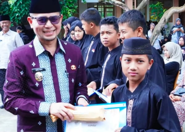 SMPN 3 Berikan Reward Tambahan Saldo Tabungan Haji Bagi Pelajar dengan Saldo Terbanyak