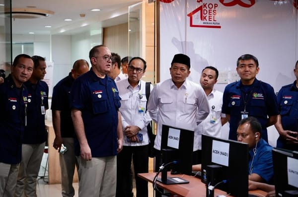 Menkop Bahas Rencana Operasional Kopdes Merah Putih Dengan Agrinas.