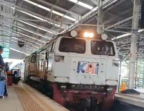 KAI Daop 5 Batalkan Sejumlah Perjalanan KA Terdampak Insiden Bekasi