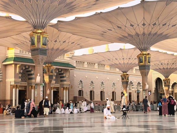 Jemaah Haji Kloter Pertama Jakarta bertolak ke Madinah, Petugas Siaga Antisipasi Dampak Cuaca