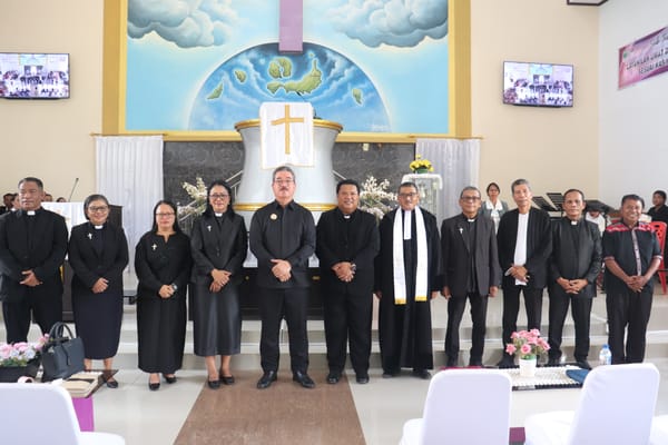 Gubernur Maluku Hadiri Ibadah Paskah Sinode GPM 2026 di Suli Banda: Tekankan Penguatan Keluarga Fondasi Iman dan Kesejahteraan