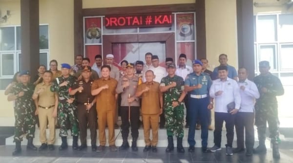 Perkuat Toleransi, Kakan Kemenag Morotai Hadiri Deklarasi Damai Bersama Forkopimda