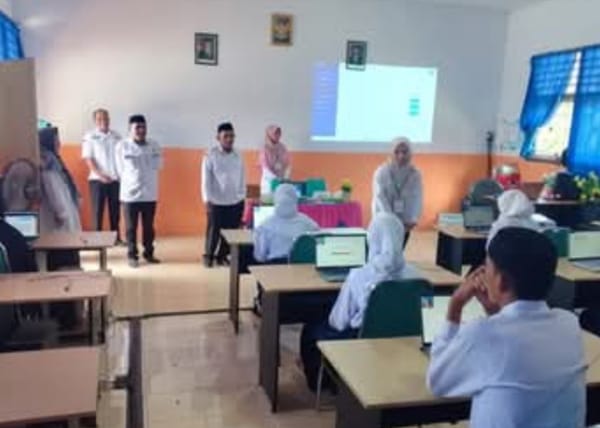Pantau Pelaksanaan TKA, Kakan Kemenag Tikep Tekankan Pengukuran Kemampuan Bernalar