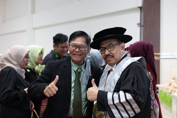 Rektor UNUKASE Hadiri Pengukuhan Guru Besar Prof. Mohammad Zainul di UNISKA MAB