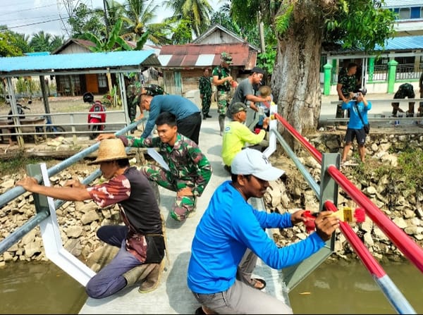 Gotong Royong Pengecetan, Jembatan Garuda Kian Siap Difungsikan