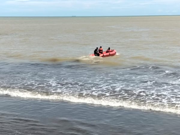 Hari ke 3: Pencarian Dua Bocah Hanyut di Pantai Ulak Karang, Belum Membuahkan Hasil