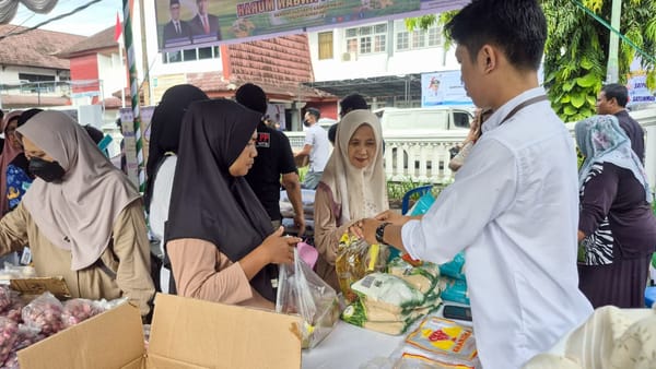 Gerakan Pangan Murah warnai Peringatan HUT Pol PP dan Linmas NTB