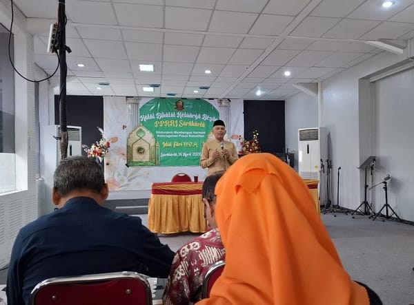 Menjahit Luka dengan Maaf: Pesan Hangat Kyai Ahmad Yani di Momen Halalbihalal RRI Surakarta