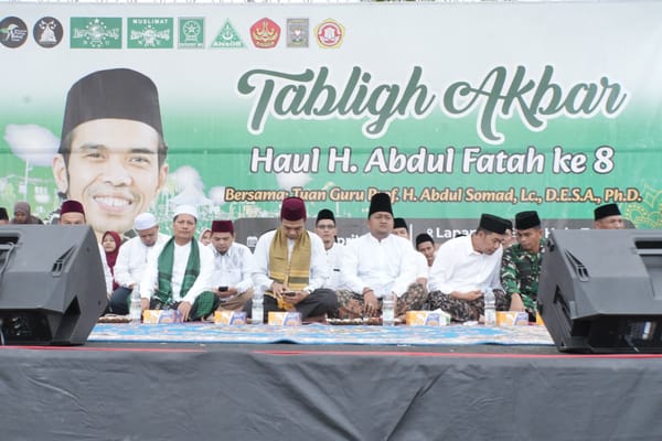 Wabup H. Mukhlisin Dampingi UAS Safari Dakwah di Hulu Teso Kuansing