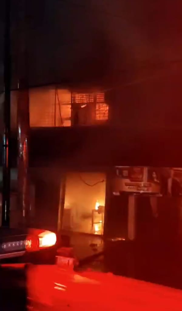 Dua Ruko di Jalan Soekarno Hatta Aceh Besar Musnah Terbakar