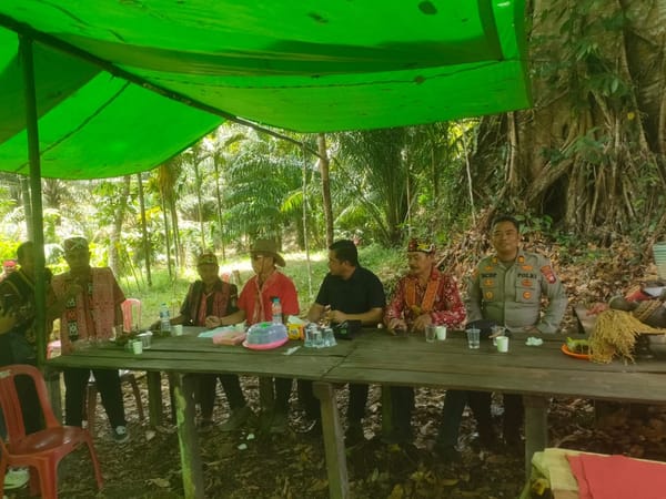 Benih Harapan dari Penyugu Nek Nese: Hangatnya Kebersamaan dalam Naik Dango Tumila