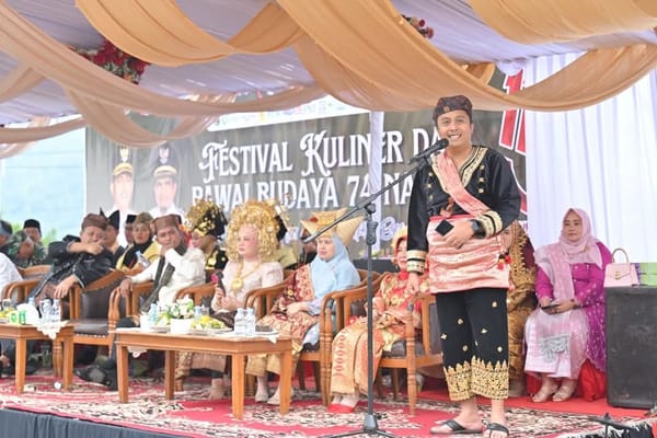 Wagub Sumbar Vasko Ruseimy: Pawai Budaya Jadi Modal Sosial Bangun Kabupaten Solok