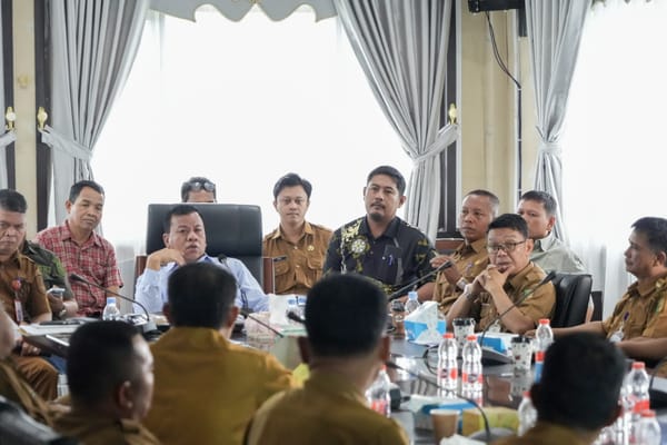 Bupati Kuansing Perketat Disiplin ASN, Siapkan Sistem Kehadiran Berbasis Teknologi