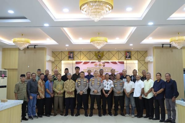 Kapolres Ketapang Perkuat Soliditas Internal Lewat Silaturahmi Purnawirawan