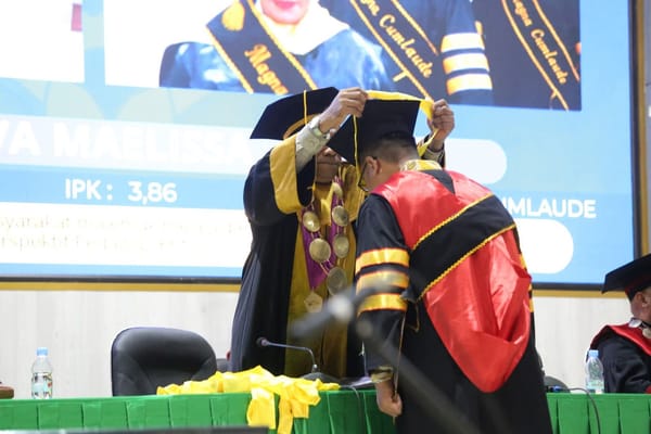 IAKN Ambon Wisuda 97 Lulusan, Wujudkan Lulusan Tepat Waktu