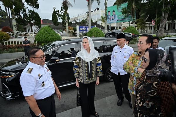 Dampingi Menpar di Bukittinggi, Mahyeldi Dorong Jam Gadang dan Sejarah PDRI Mendunia