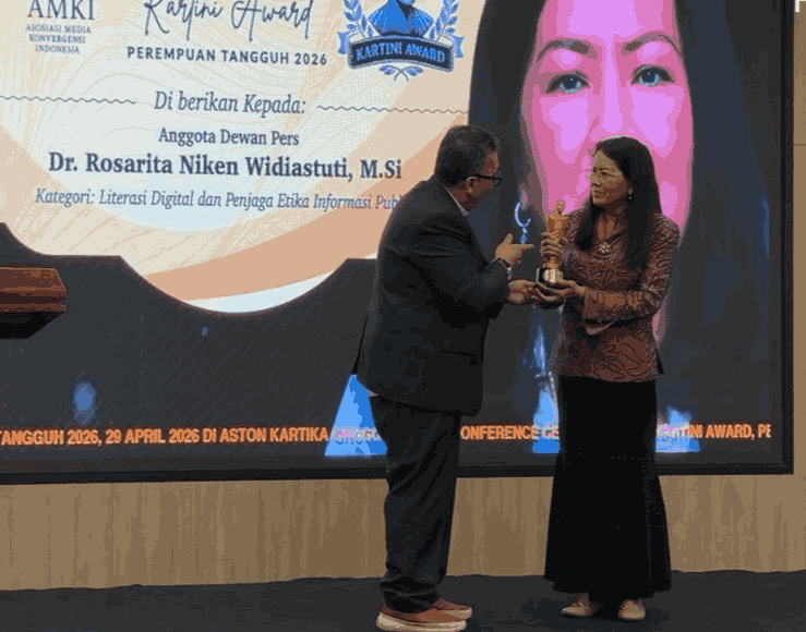 Dr. Rosarita Niken Widiastuti, Jejak Sunyi Perempuan Penjaga Etika Informasi Raih Kartini Award 2026