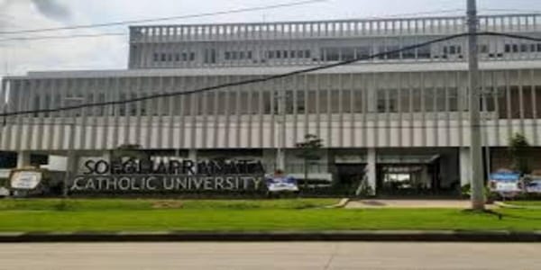 Soegijapranata Catholic University (SCU) Mempertahankan Posisi PTS Terbaik di Kota Semarang