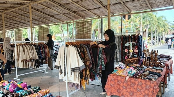 Ikuti Selera Gen Z, UMKM Batik dan Lurik di Solo Dituntut Lebih Kreatif