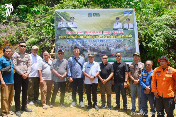 Netralisir Duka, Hidupkan Asa: Ritual Adat di Pedalaman Sekadau