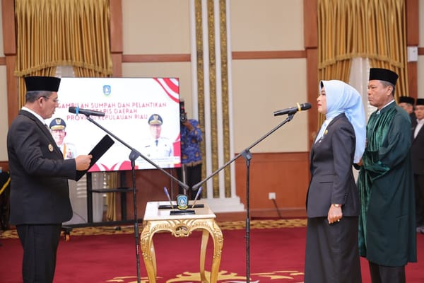 Gubernur Kepri : Sekretaris Daerah harus dapat menjadi role model dalam penerapan  birokrasi yang bersih, efektif dan melayani.