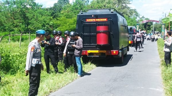 Warga Sleman DI Yogyakarta Dikejutkan Penemuan Granat di Peti Kotak Kayu