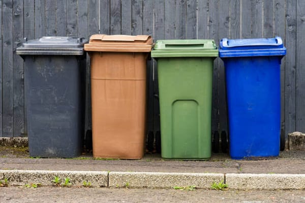 Penempatan Tong Sampah Dilokasi Strategis Mendorong Warga Dalam Memilah Sampah Rumah Tangga