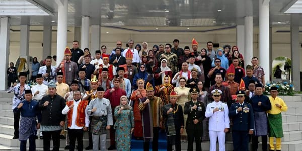 Hardiknas 2026, Gubernur Bobby Harapkan Kenaikan Gaji Guru Tiap Tahun dan Penguatan Fasilitas Pendidikan