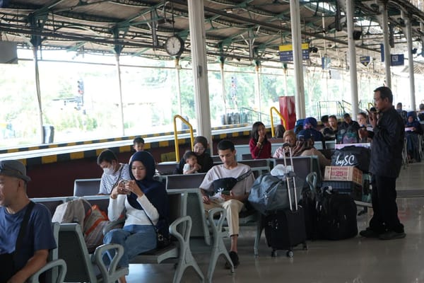 Tingginya Mobilitas Penumpang Long Weekend Hari Buruh, KAI Daop 6 Yogyakarta Tambah 7 KA