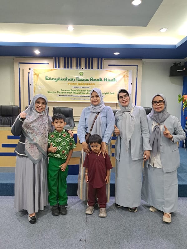 PIISEI Makassar  Serahkan Dana Anak Asuh Sebagai Bentuk Kepedulian Sosial.