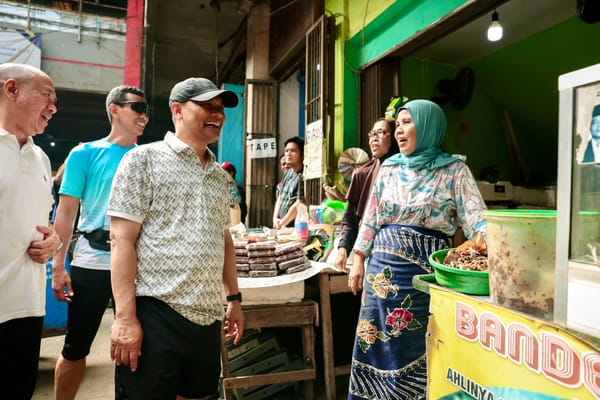 Gubernur Ahmad Luthfi Tinjau Pasar Wage, Revitalisasi Area Bekas Kebakaran Segera Dilakukan