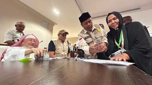 Kabar Gembira dari Tanah Suci !  Jemaah Haji Aceh Terima Uang Saku Rp9,2 Juta Hasil Wakaf Baitul Asyi di Makkah